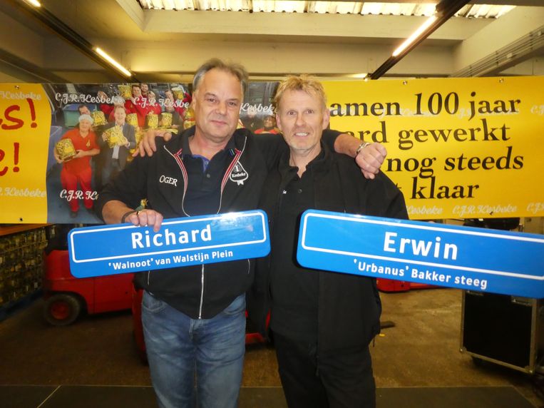 Ruim 25 jaar in dienst: Richard van Walstijn en Erwin Bakker. Van Walstijn (al die tijd tegen zijn zin Walnoot genoemd): 