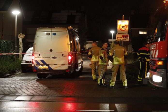 EOD ter plaatse aan de Stephanusdonk in Roosendaal
