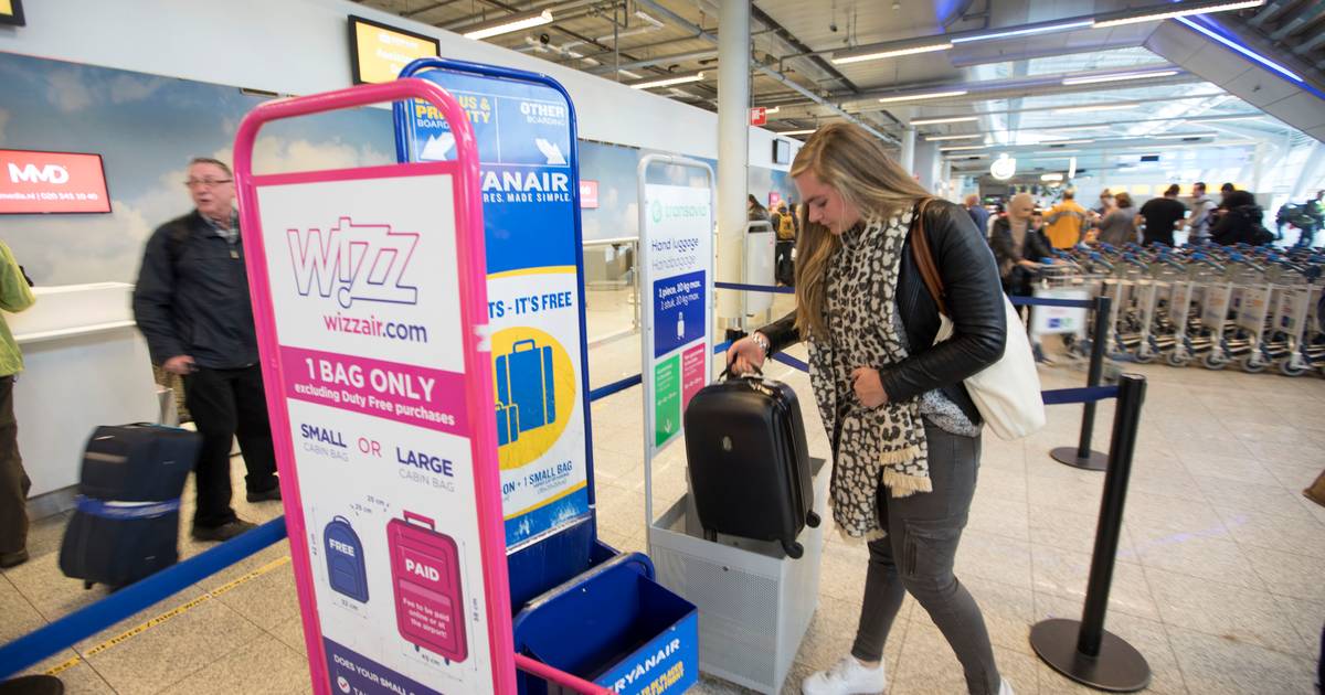 weggooien Fahrenheit diep Extra betalen voor handbagage tijdens een vliegreis? 'We zijn al genoeg  kwijt aan tickets' | Eindhoven | ed.nl
