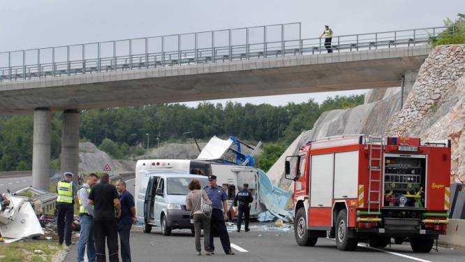 8 morts et 44 blessés dans l'accident d'un autocar tchèque en Croatie