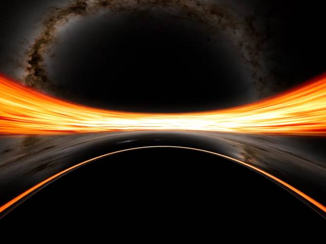 NASA toont fascinerende simulatie van val in zwart gat