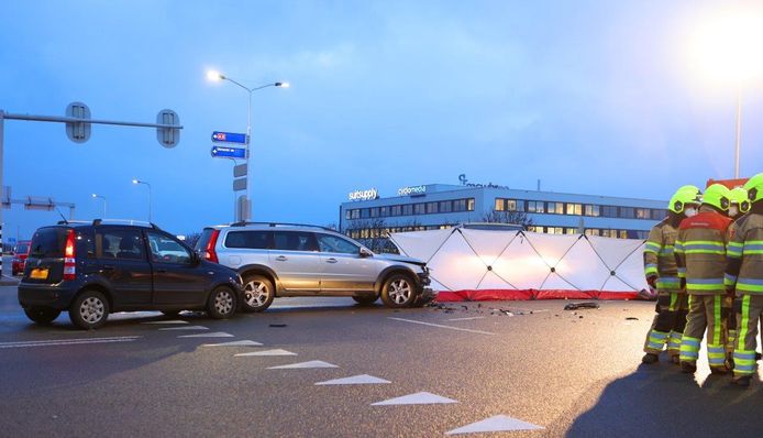 Behalve de overleden man, raakte er niemand gewond bij het ongeluk.