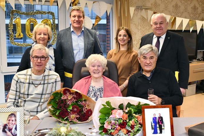 Emma Osstyn vierde haar honderdste verjaardag.