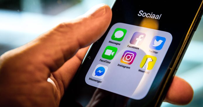 Steeds meer bedrijven sluiten zich aan bij de campagne #StopHateforProfit. Dit doen ze door de hele maand juli geen advertentieruimte in te kopen bij Facebook en Instagram.