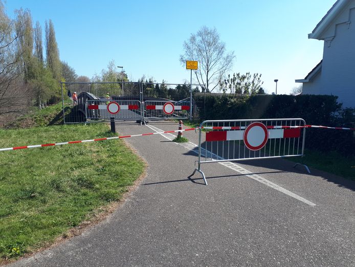 De Halen Zolen route is bij de houten fietsbrug ter hoogte van de Eindstraat in Drunen afgesloten.