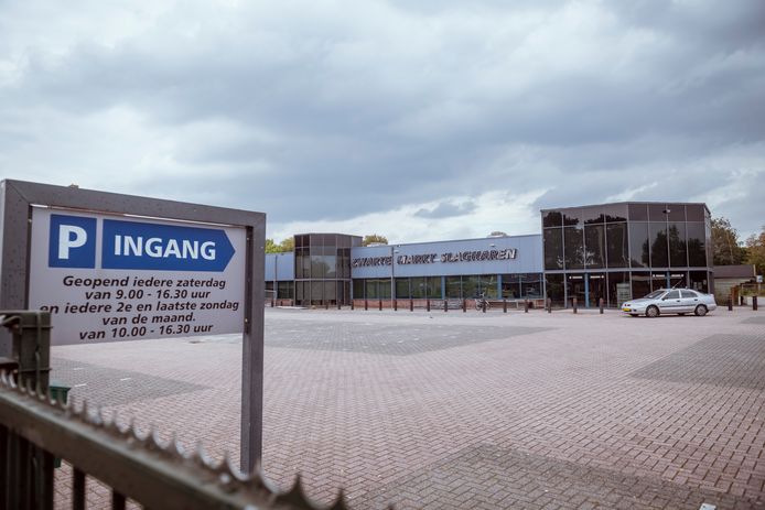 De Zwarte Markt Slagharen blijft na 22 jaar voorgoed gesloten.