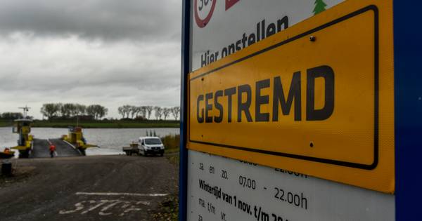 Pont tussen Herpt en Bern gestremd vanwege hoog water - BD.nl