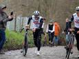 Tadej Pogacar à pied dans le Koppenberg, l'une des images de la journée.