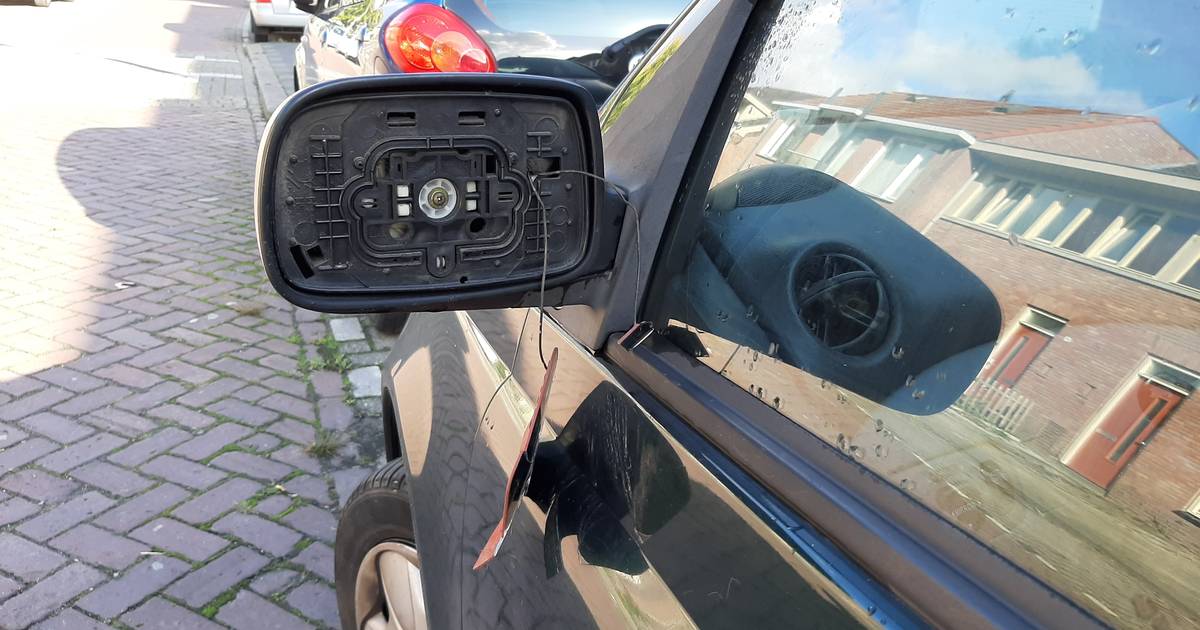 Autospiegel-mepper' sloeg bij ruim 40 auto's de spiegels kapot: 'Ik was  boos', Auto