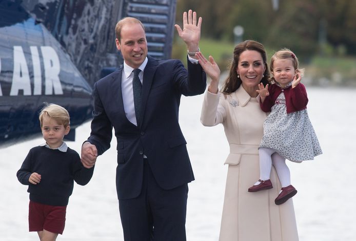 William en Kate met hun kinderen George en Charlotte.