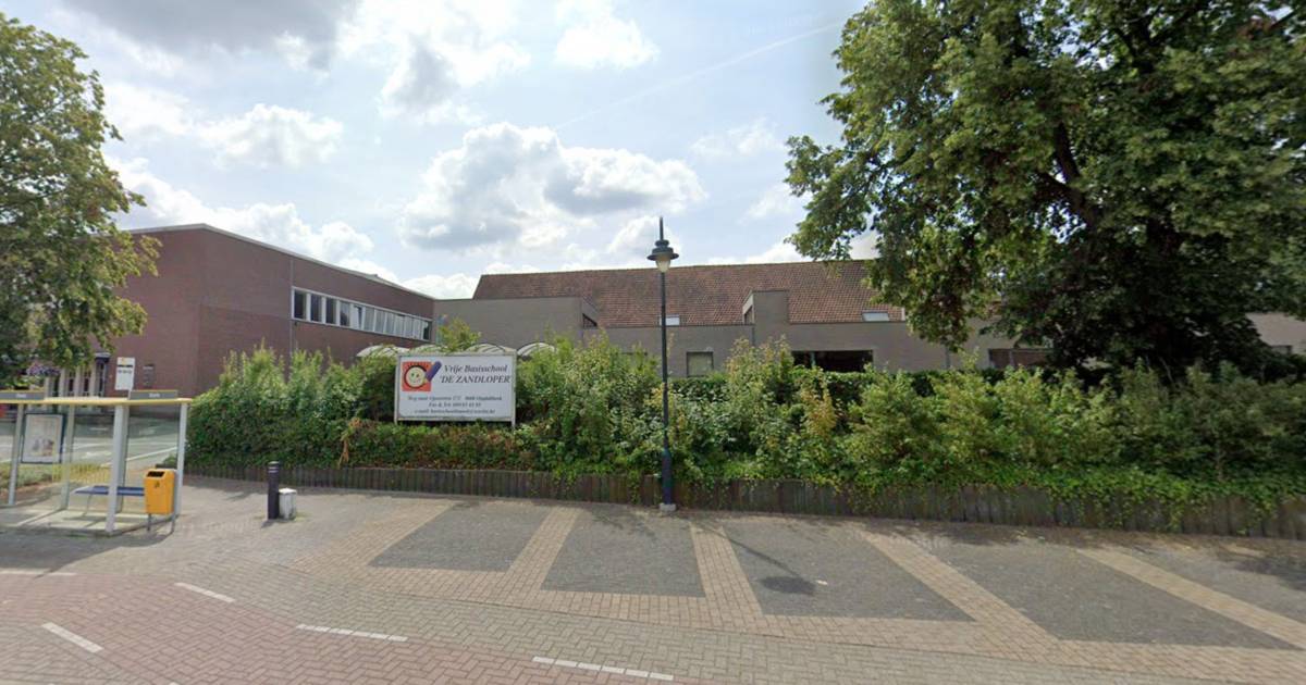 Afbraakwerken voor nieuwe kleuterschool en kinderopvang De Zandloper gaan van start Oudsbergen
