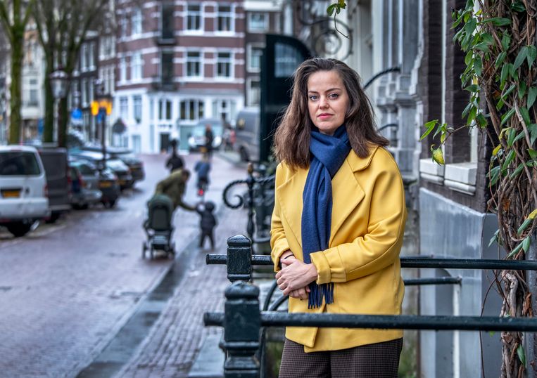 Sigrid de Vries: ‘De geplande operatie begin december is voor onbepaalde tijd uitgesteld.’ Beeld Raymond Rutting / de Volkskrant