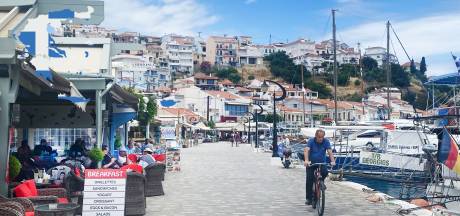 Ook 2021 wordt een zwaar jaar voor Grieken: ‘Zelfs als juli en augustus wel lopen, daar red je het niet mee’