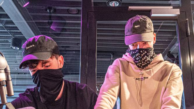 Dikke Baap verovert Nederland vanuit Zwolle, maar bijna niemand weet wie dit mysterieuze duo is
