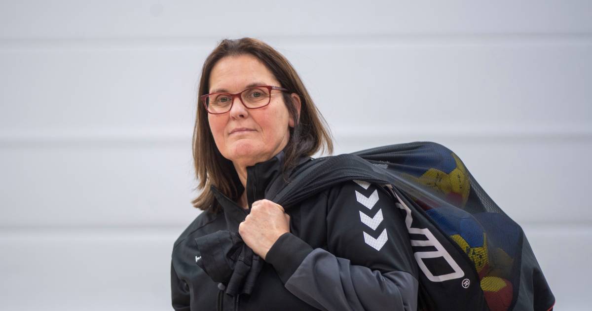 Handbalsters Langeveen hopen als koploper uit de derby te komen