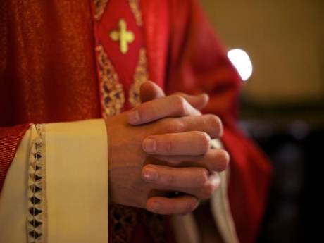 Un curé judoka neutralise le cambrioleur de son église