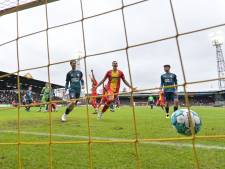 Vroege goals brengen GA Eagles belangrijke zege in tumultueuze derby met FC Twente