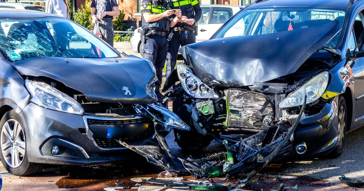 Bestuurder naar het ziekenhuis na ongeluk op Frans ...