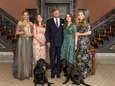 Nederlandse royals delen glamoureuze kerstkaart (en Alexia draagt dezelfde jurk als ‘onze’ Eléonore)