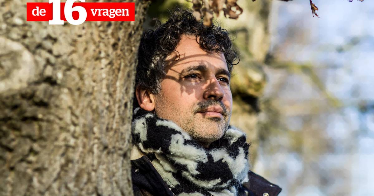 INTERVIEW.  Thomas Vanderveken: “You’re standing in front of the fridge, you don’t want to grab anything, but suddenly you’re eating a meatball.  So it is with adultery.” |  Interior