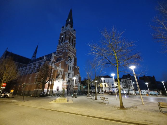 Op zich een mooie en bruikbare foto, maar de lucht was verre van zo blauw.