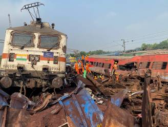 Treinramp India: zeker 288 doden en 900 gewonden na frontale botsing
