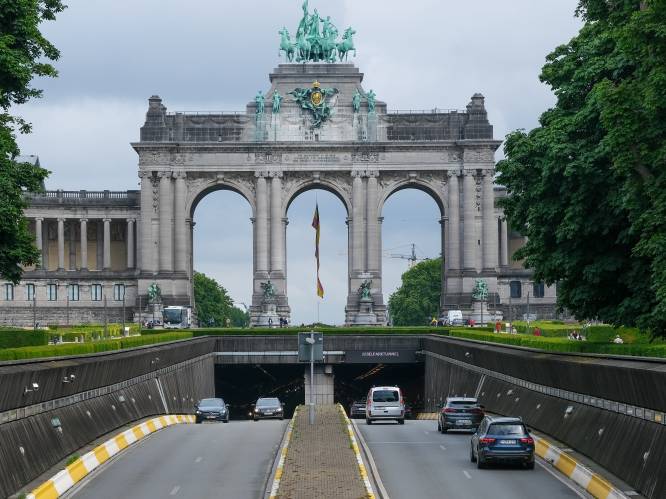 “Kom niet met de wagen naar Brussel”: verkeerschaos verwacht door taxibetoging tegen Uber