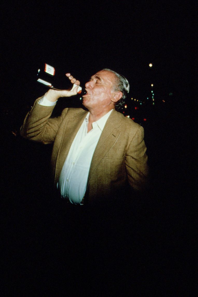De Duits-Amerikaanse schrijver en dichter Charles Bukowski.  Beeld Sygma via Getty Images