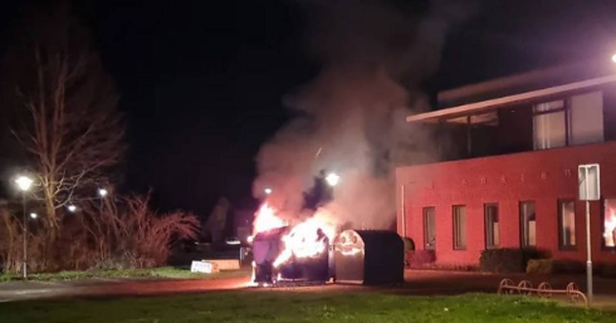 Twee kinderen veroorzaken containerbrand met vuurwerk in Nieuwendijk