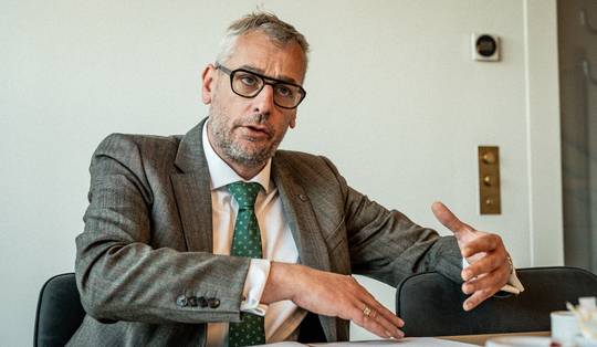 2.000 extra mensen zonder opvang op straat in Brussel? ‘Van Bossuyt wíl helemaal geen oplossing’