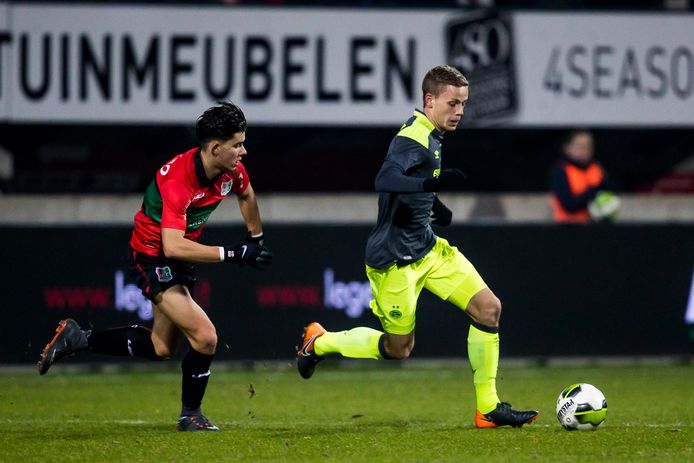 Dante Rigo (rechts) is er vermoedelijk bij in het duel tussen Jong PSV en Jong FC Utrecht van vrijdagavond.