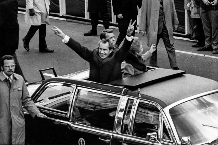 ‘Nixon raakte herverkozen met een landslide, door 49 staten te winnen. Maar toen de fraude aan het licht kwam, nam hij zelf ontslag, als enige Amerikaanse president in de geschiedenis.’
 Beeld The Washington Post