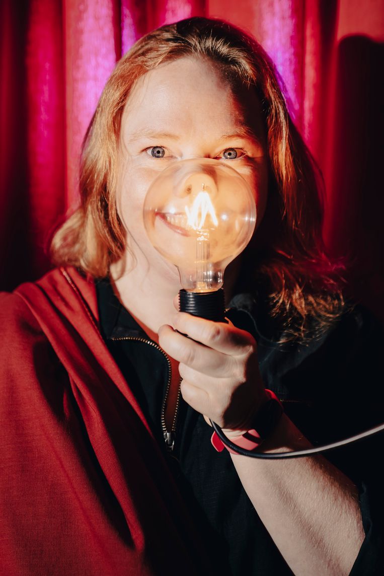 ‘Ik denk dat ik met een grote hoeveelheid serotonine ben geboren. ‘Hier is onze positivo weer’, zeggen mensen soms.’ Beeld © Stefaan Temmerman