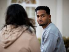 Jaïr (21) raakte zijn zus kwijt door toeslagenaffaire: ‘Ik was bang dat ik ook uit huis zou moeten’