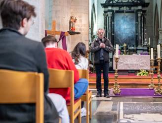 Leesweek in Oscar Romerocollege sluit af met bezoek van twintig auteurs
