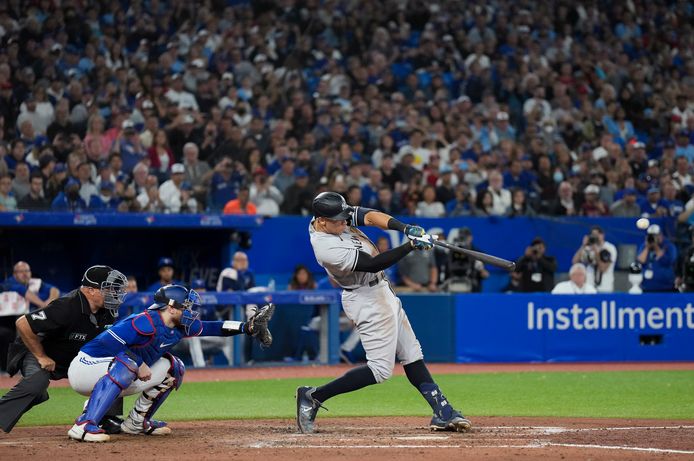 Aaron Judge raggiunge il numero 61 nella sua carriera in casa.