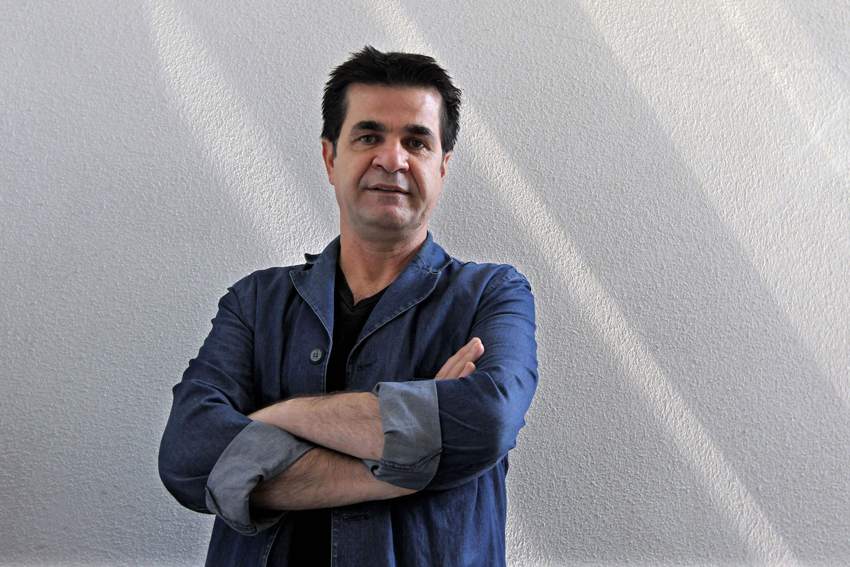 Jafar Panahi vlak voor zijn eerdere celstraf in 2010. Beeld AFP