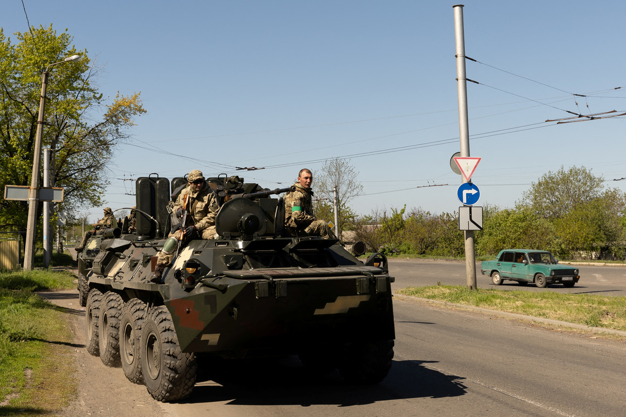 Ukrainian soldiers on their way to the front in Donetsk province.  Reuters photo