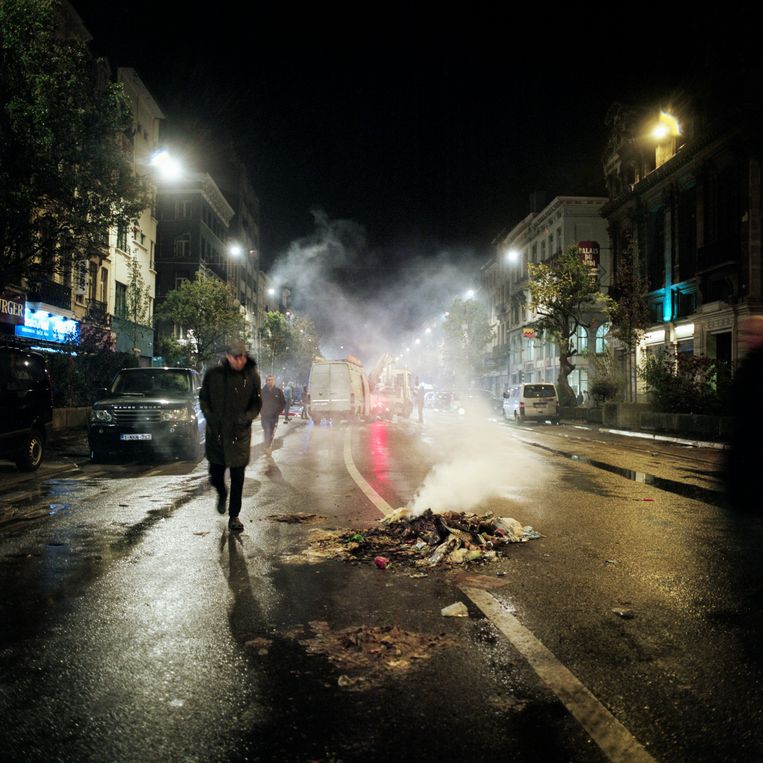 BRUSSEL. Restanten van de rellen van 11 november, na de WK-kwalificatie van Marokko. Beeld Bart Koetsier