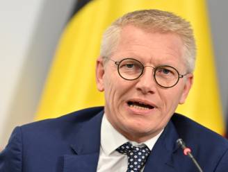 Mobiliteitsminister Gilkinet tegen sluiting van 20 NMBS-stations