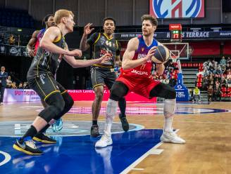 Filou Oostende maatje te groot voor Heroes, Bossche basketballers verliezen opnieuw van ongeslagen Belgische koploper 