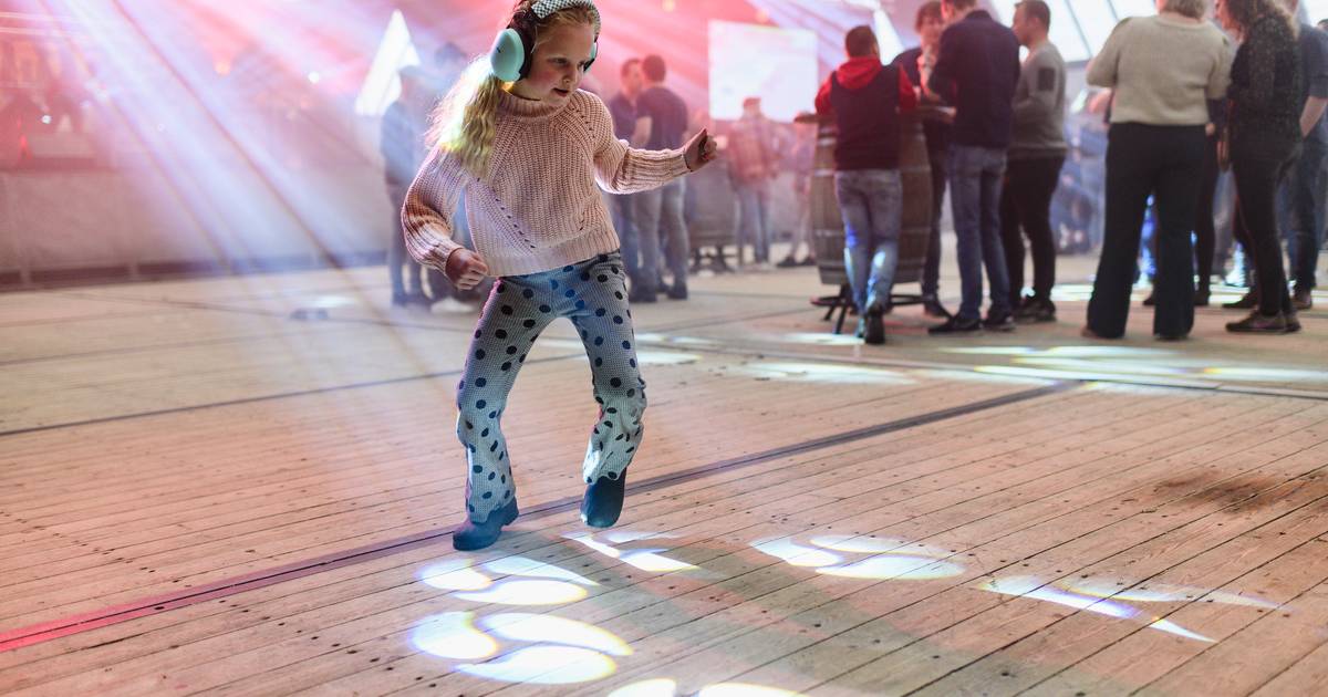 Feestvierders uit Rietmolen en wijde omgeving zijn Kolderhoeve Party niet vergeten