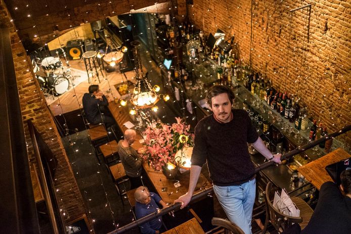 ZaakvoerderJoris Vyt (28) in De Muze. "De zaak draait weer als vanouds."