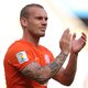 Sneijder achterhaalt Van Bronckhorst