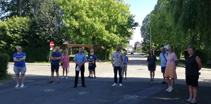 Buurtbewoners protesteerden al tegen de bouw van een appartementsgebouw in de wijk op de plaats waar nu een villa staat.