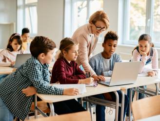 Vernieuwing laptops dreigt schoolfactuur op te drijven
