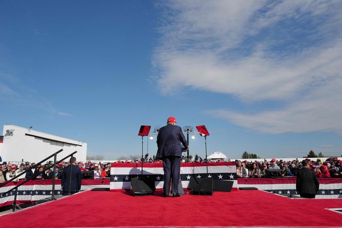 Voormalig president van de VS en Republikeins presidentskandidaat Donald Trump spreekt tijdens een Buckeye Values PAC Rally in Vandalia, Ohio.