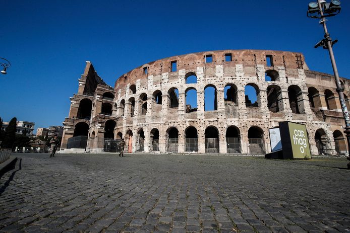 Het Colosseum in Rome ligt er sinds de lockdown verlaten bij.