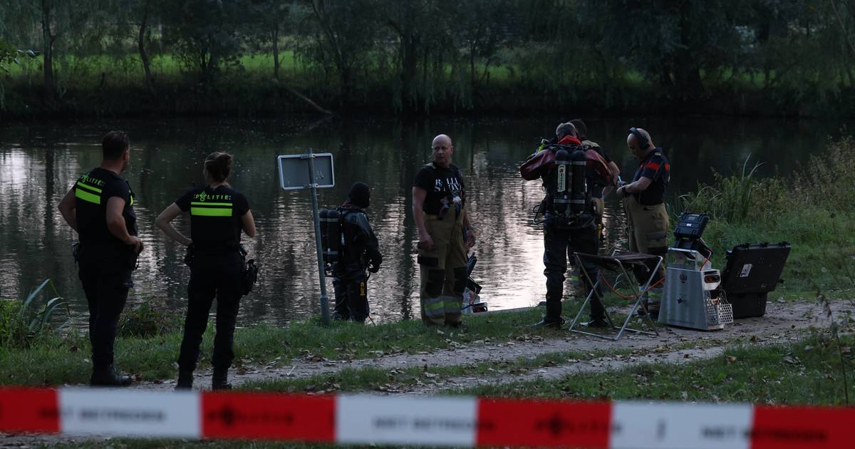 Duikers gaan Dommel in bij massale zoektocht in Liempde, maar vermiste blijkt op waterkant te liggen