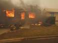 Bosbrand verwoest Australisch kuststadje